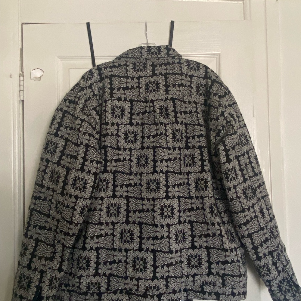 PacSun Black and White Paisley Jacket - Picture 4 of 11